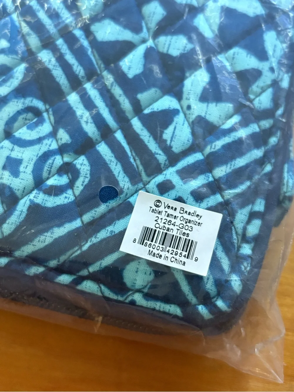 NEW Vera Bradley Tablet Tamer Organizer Cuban Tiles Navy Teal Aquamarine Pattern